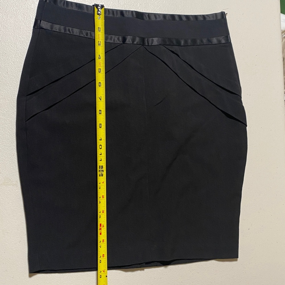 Byline Byer California Black Skirt